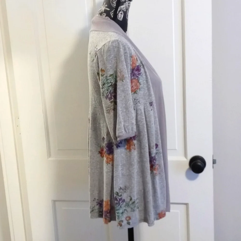 🌸Anthropologie🌸 - Gray Floral Open Front S/S Cardigan Sweater